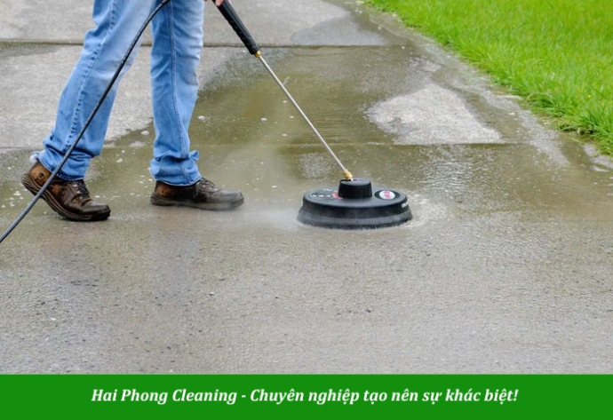 Xịt rửa bằng máy áp lực cao - nhanh chóng, an toàn