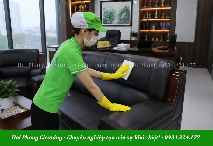Lau bụi hàng ngày cũng sẽ duy trì trạng thái sạch sẽ