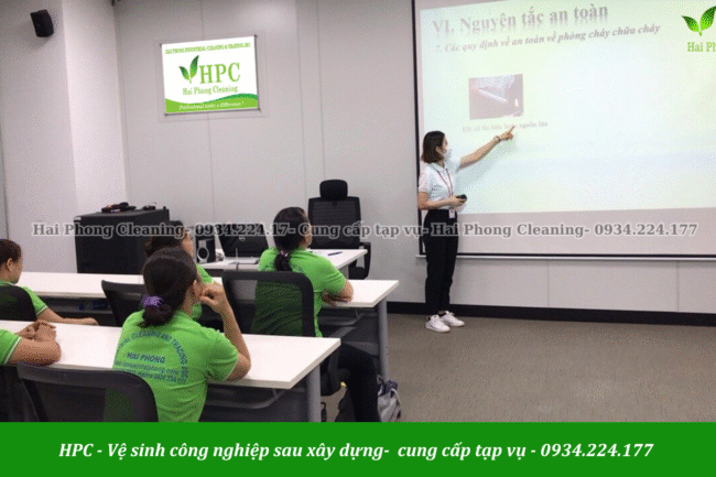 Đào tạo nhân viên vệ sinh giỏi thành nhân viên xuất sắc